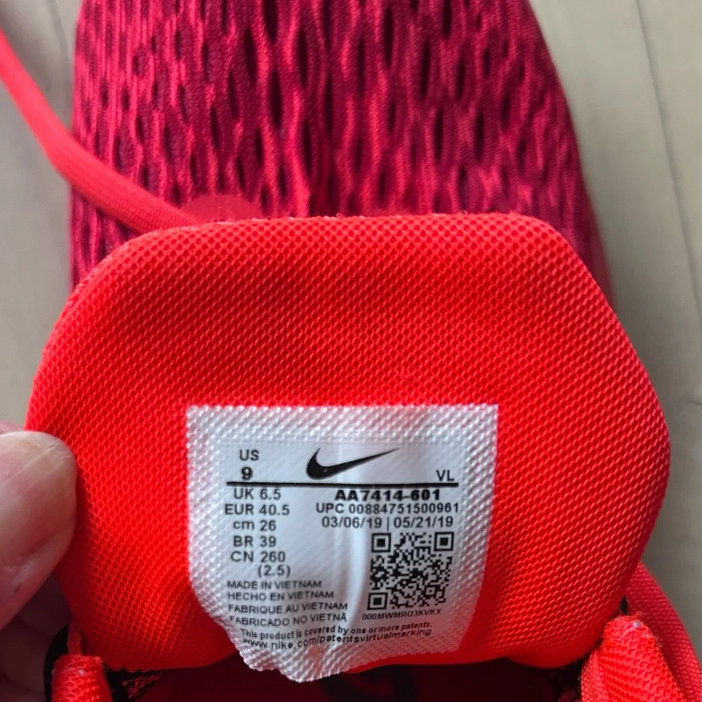 Nike Bright Red Running Shoes Zoom Winflo 5 size 9 - Picture 8 of 9